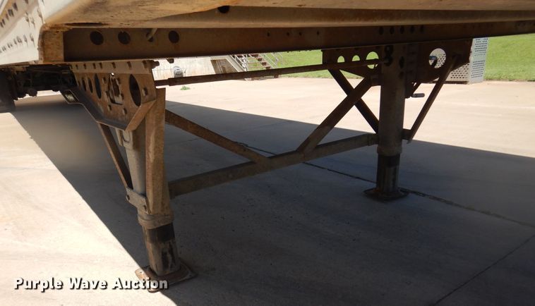 image for item DQ7085 2008 Wabash dry van trailer