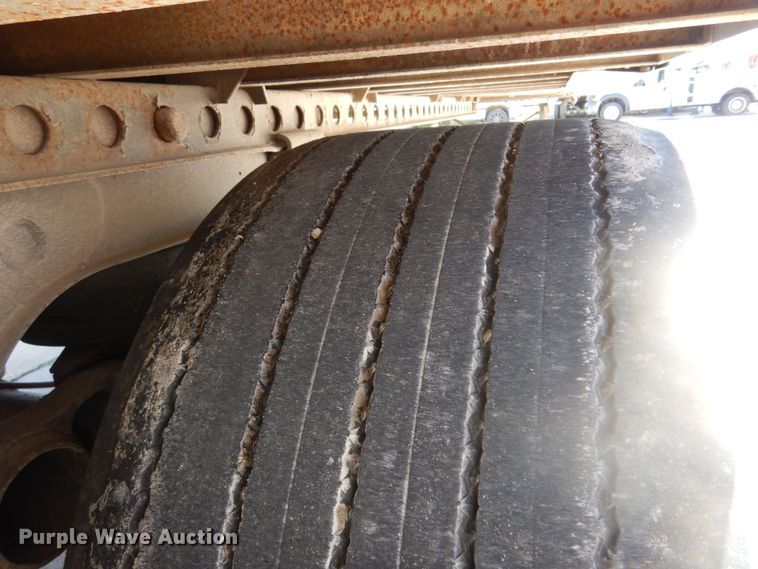 image for item DQ7085 2008 Wabash dry van trailer