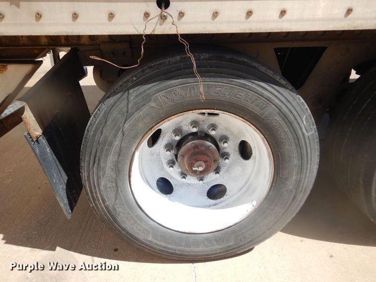 image for item DQ7085 2008 Wabash dry van trailer