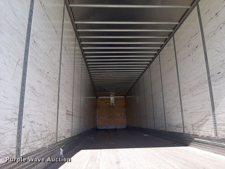 image for item DQ7089 2004 Wabash dry van trailer