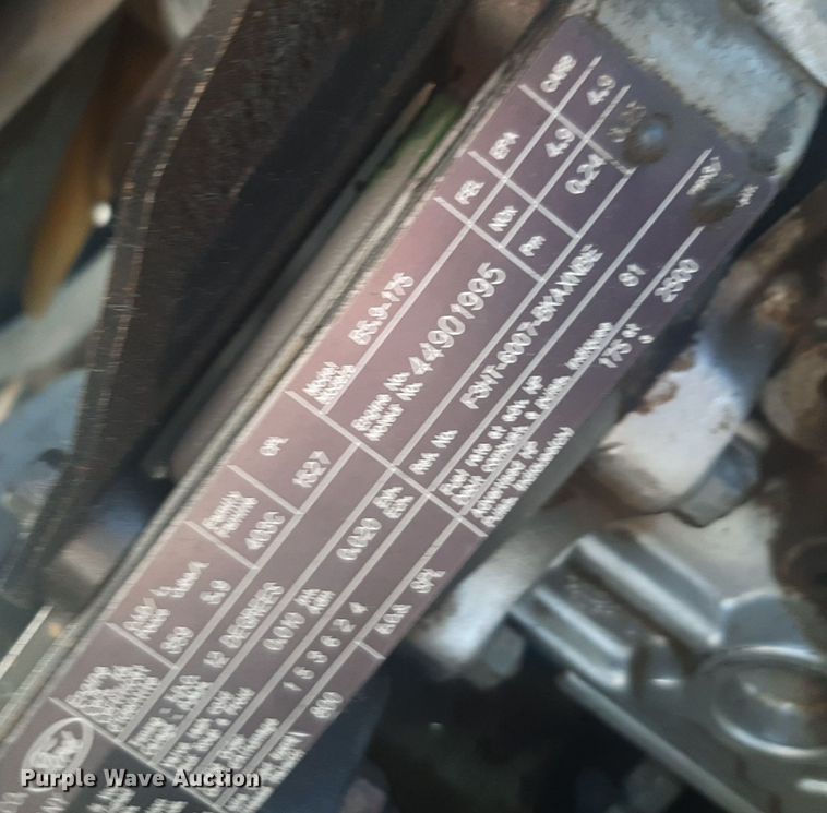 image for item DQ7118 1994 Ford F700 dump truck