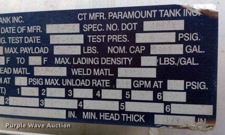 image for item DQ7202 2004 Kenworth T800 tank truck