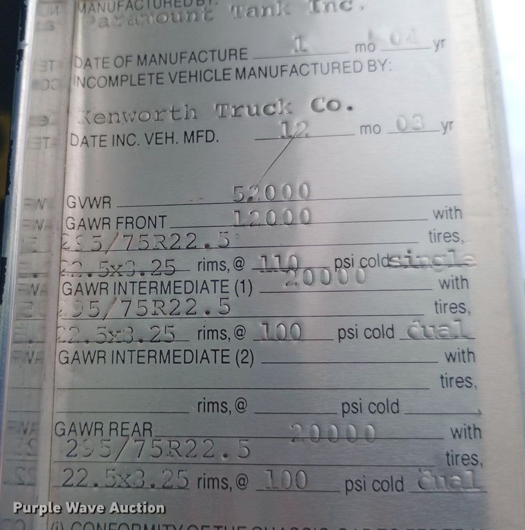 image for item DQ7202 2004 Kenworth T800 tank truck