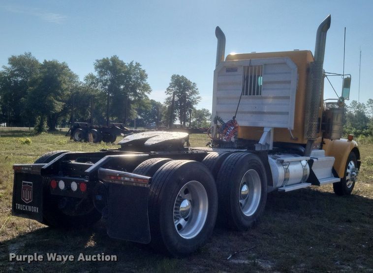 image for item DR4809 2017 Kenworth  W900 semi truck