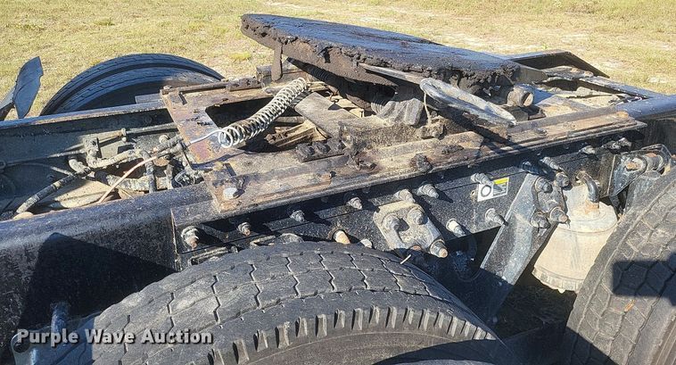 image for item DR4809 2017 Kenworth  W900 semi truck