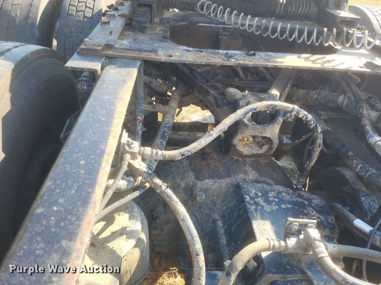 image for item DR4809 2017 Kenworth  W900 semi truck