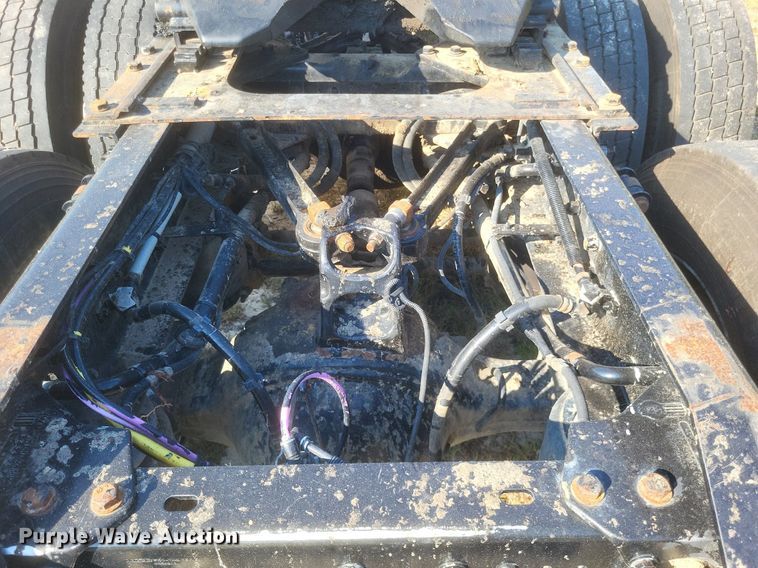 image for item DR4809 2017 Kenworth  W900 semi truck