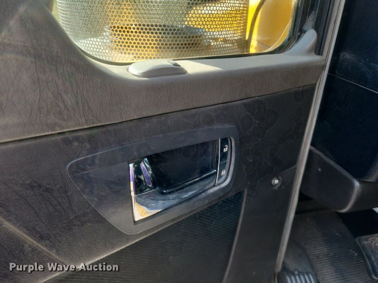 image for item DR4809 2017 Kenworth  W900 semi truck