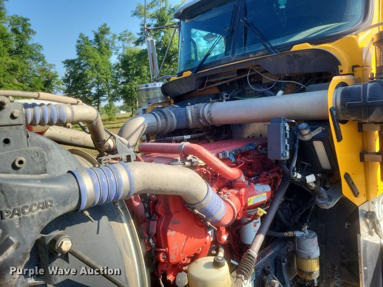 image for item DR4809 2017 Kenworth  W900 semi truck