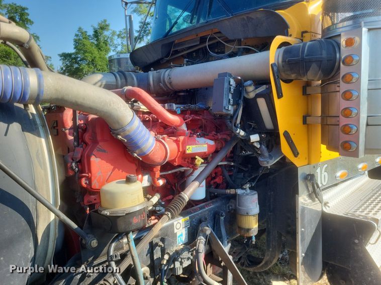 image for item DR4809 2017 Kenworth  W900 semi truck