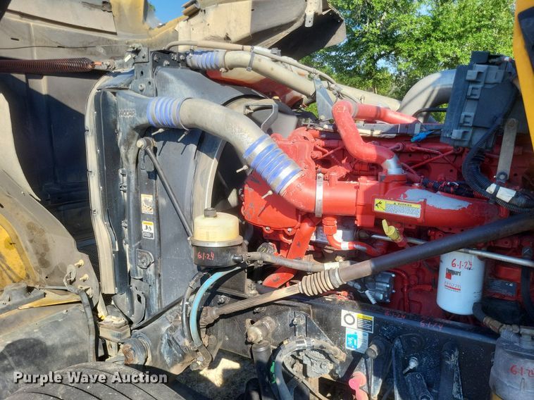 image for item DR4809 2017 Kenworth  W900 semi truck