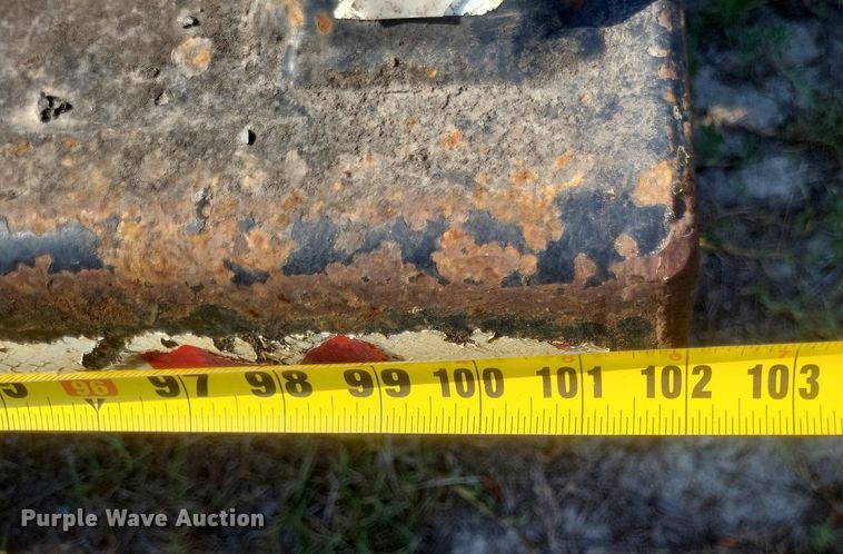 image for item DR4810 2013 McLendon log trailer 