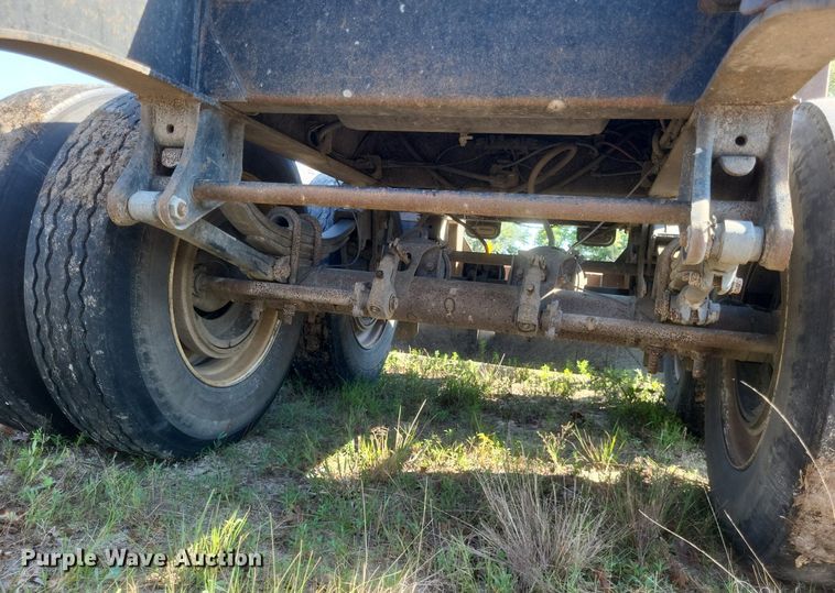 image for item DR4811 2011 McLendon log trailer 