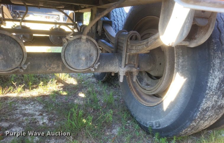 image for item DR4811 2011 McLendon log trailer 