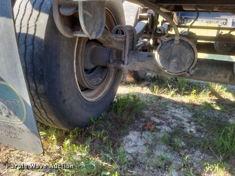 image for item DR4811 2011 McLendon log trailer 