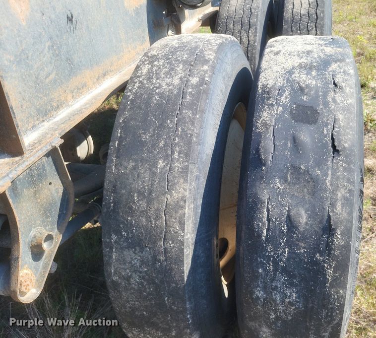 image for item DR4811 2011 McLendon log trailer 