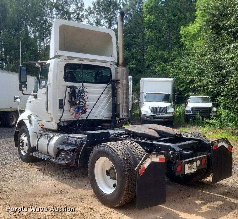 image for item DR4812 2012 International  TranStar 8600 semi truck