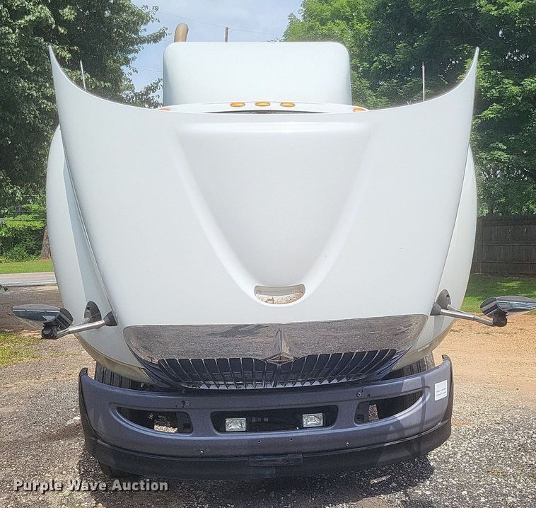 image for item DR4812 2012 International  TranStar 8600 semi truck