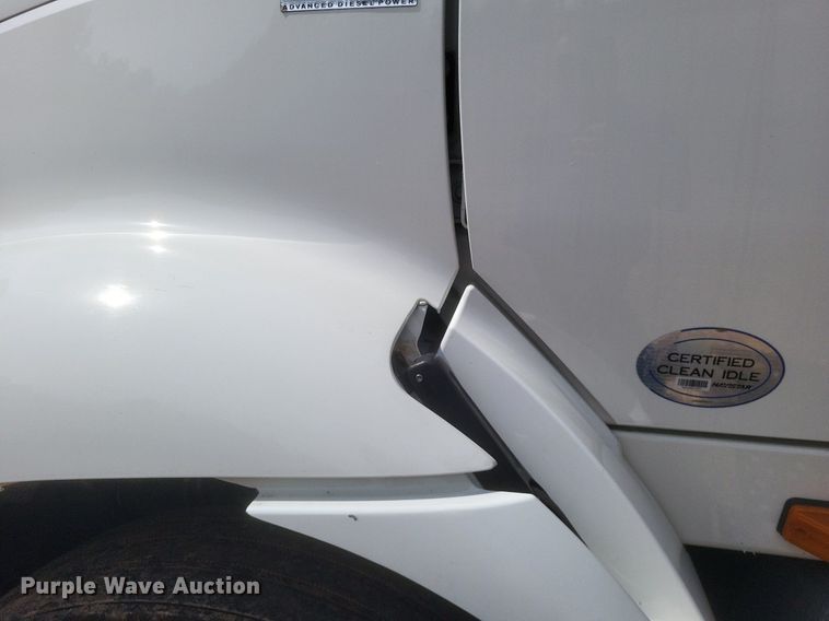 image for item DR4812 2012 International  TranStar 8600 semi truck