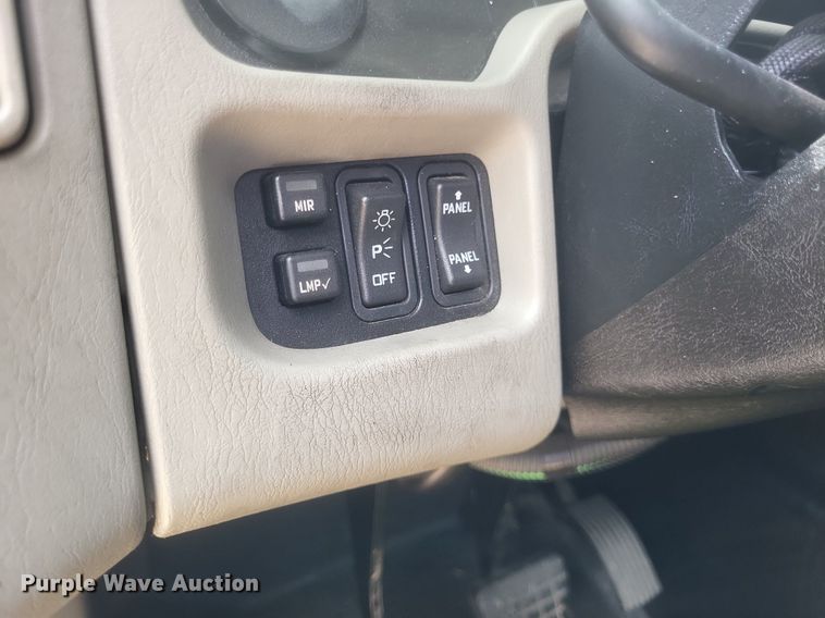 image for item DR4812 2012 International  TranStar 8600 semi truck