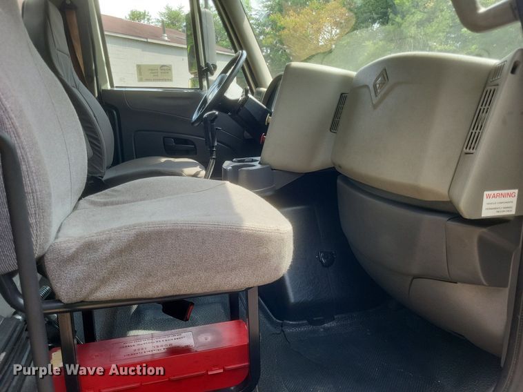 image for item DR4812 2012 International  TranStar 8600 semi truck