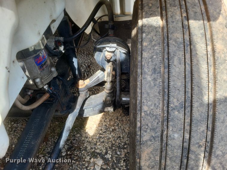 image for item DR4812 2012 International  TranStar 8600 semi truck