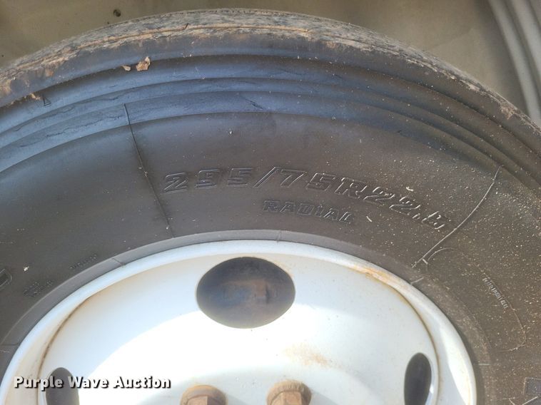 image for item DR4812 2012 International  TranStar 8600 semi truck