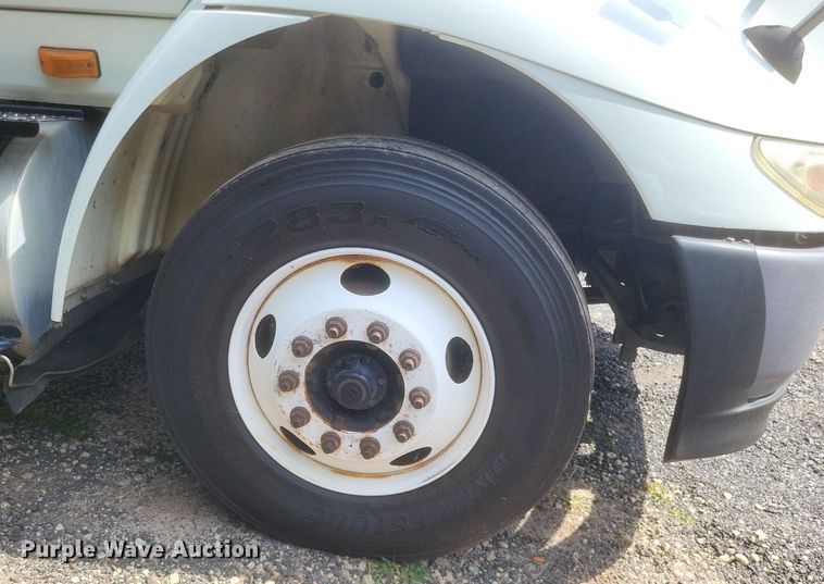 image for item DR4812 2012 International  TranStar 8600 semi truck