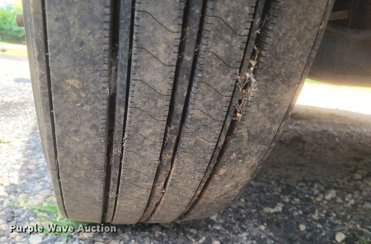 image for item DR4812 2012 International  TranStar 8600 semi truck