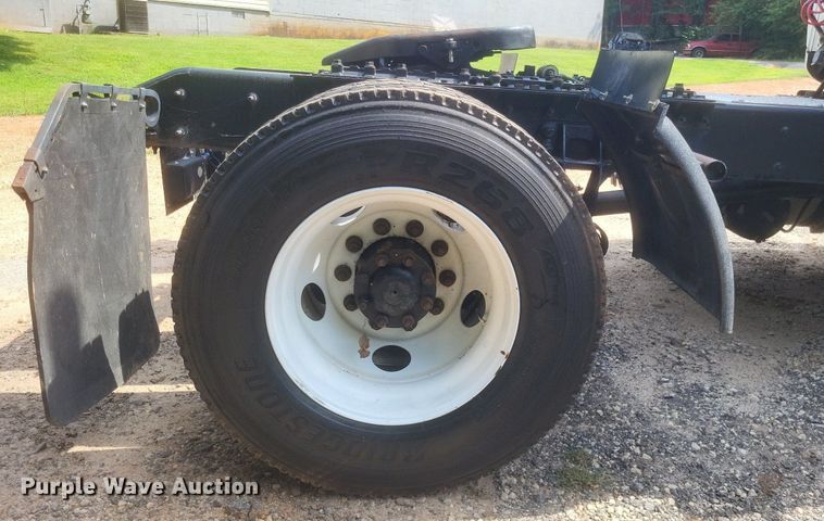 image for item DR4812 2012 International  TranStar 8600 semi truck