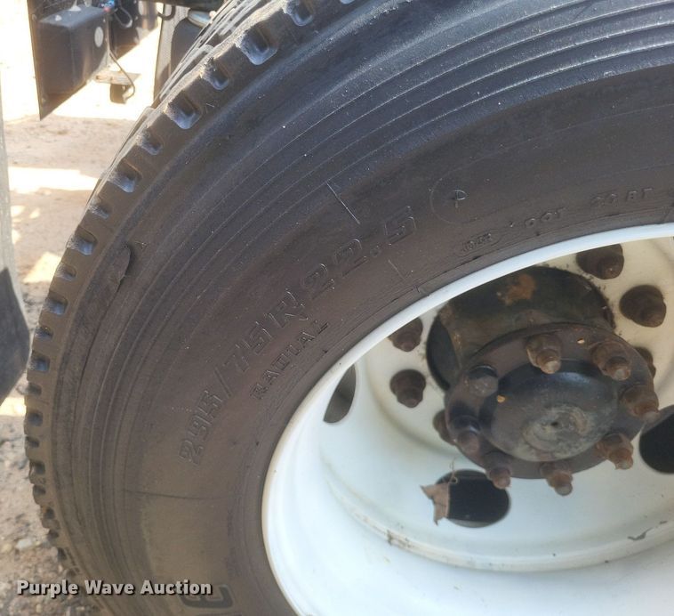 image for item DR4812 2012 International  TranStar 8600 semi truck