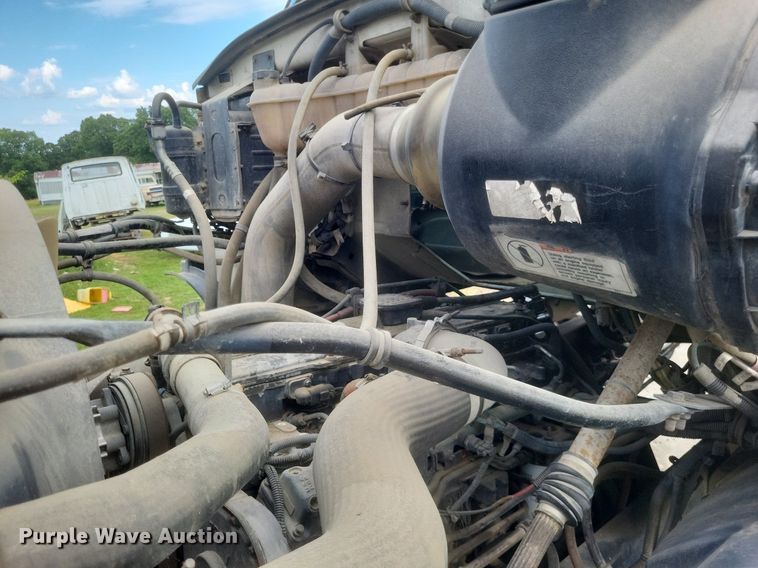 image for item DR4825 2005 Sterling L-Line truck cab and chassis