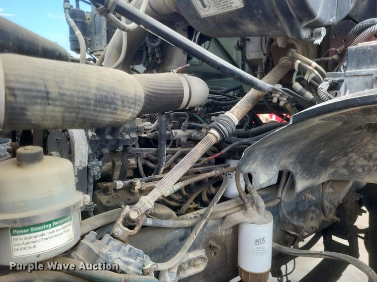 image for item DR4825 2005 Sterling L-Line truck cab and chassis