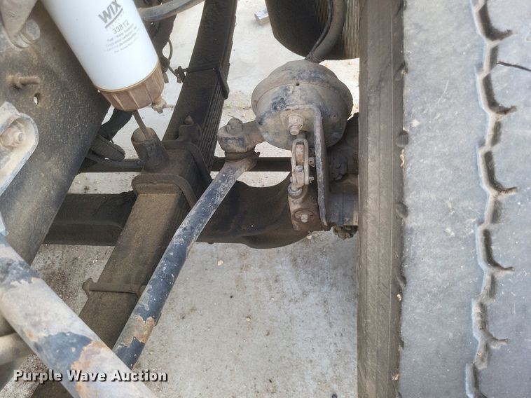 image for item DR4825 2005 Sterling L-Line truck cab and chassis