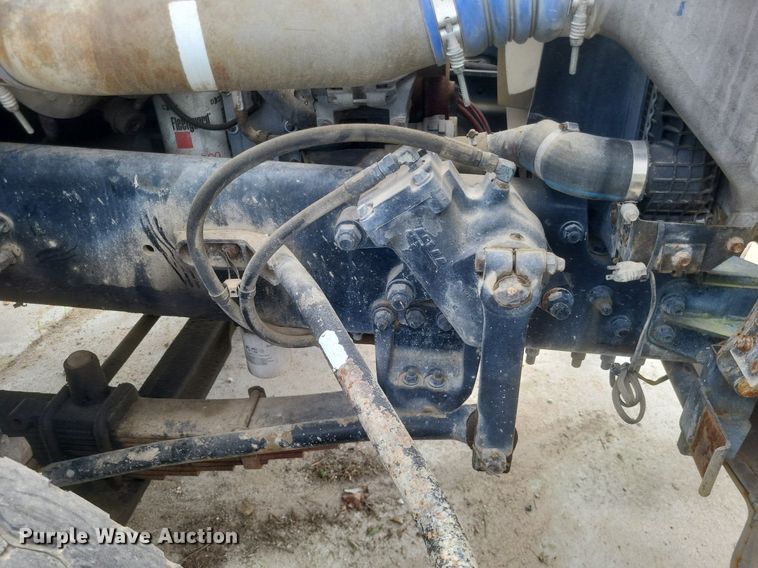 image for item DR4825 2005 Sterling L-Line truck cab and chassis