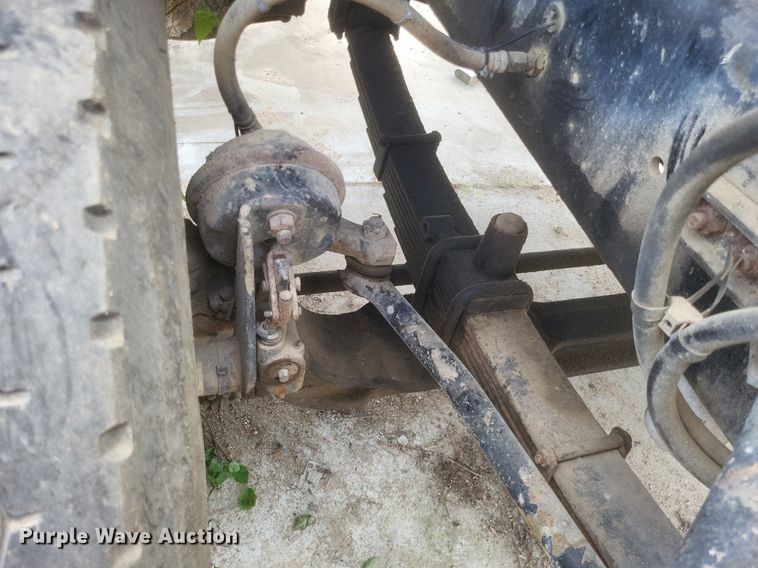 image for item DR4825 2005 Sterling L-Line truck cab and chassis