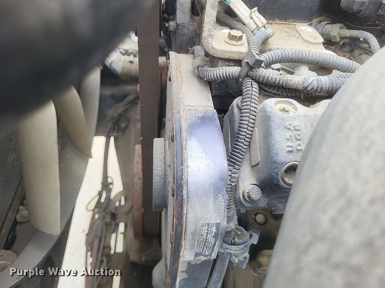 image for item DR4825 2005 Sterling L-Line truck cab and chassis