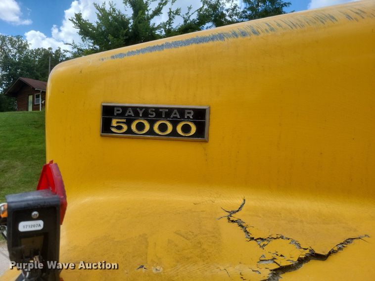 image for item DR4830 1995 International  PayStar 5000 truck cab and chassis