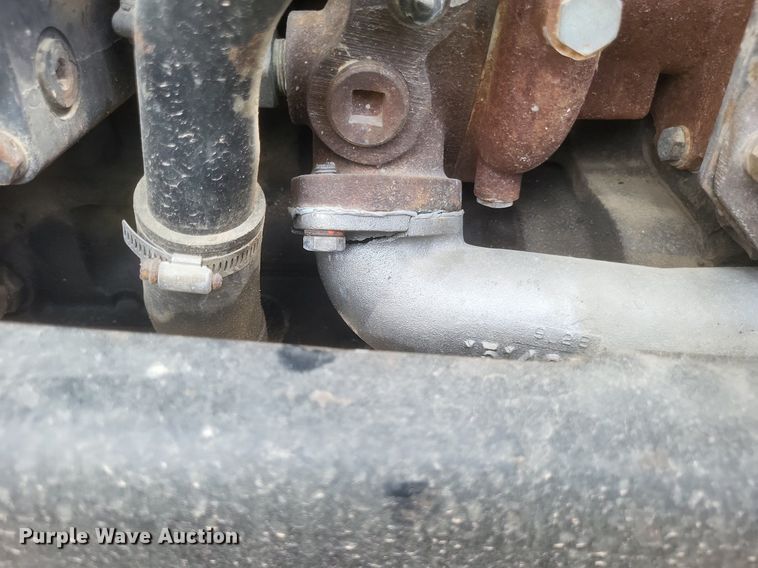 image for item DR4830 1995 International  PayStar 5000 truck cab and chassis