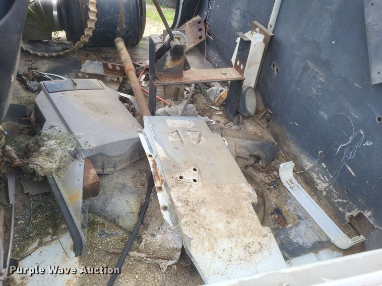 image for item DR4846 Ford  Louisville  truck cab