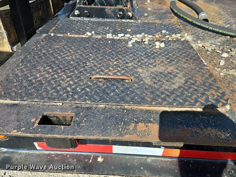 image for item DR8631 2004 Trail King TK70HT 482 drop deck equipment trailer