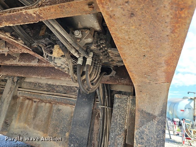 image for item DR8631 2004 Trail King TK70HT 482 drop deck equipment trailer