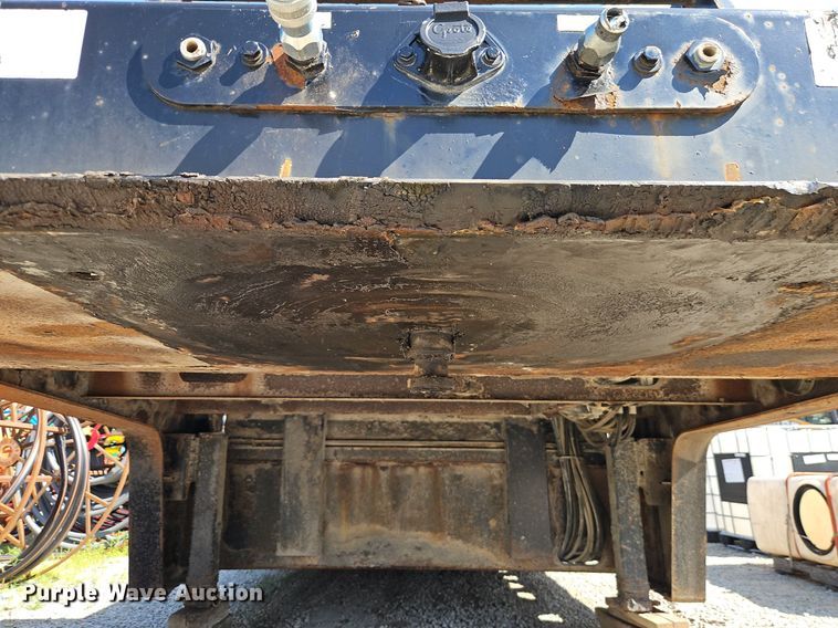 image for item DR8631 2004 Trail King TK70HT 482 drop deck equipment trailer