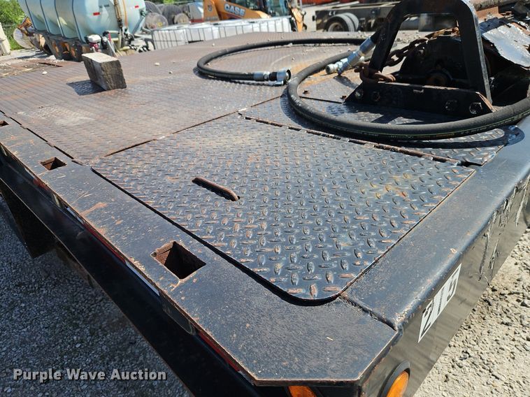 image for item DR8631 2004 Trail King TK70HT 482 drop deck equipment trailer