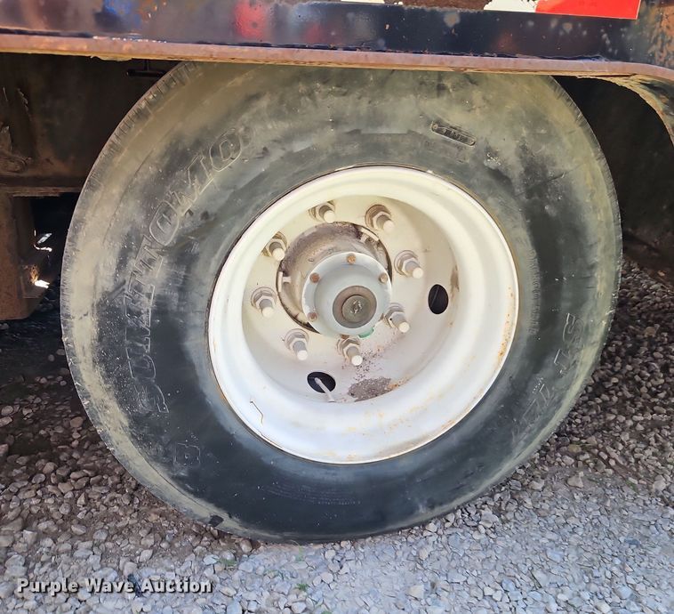 image for item DR8631 2004 Trail King TK70HT 482 drop deck equipment trailer