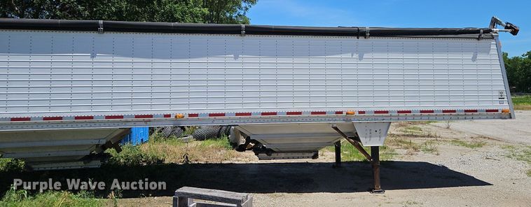 image for item DR8639 2009 Wilson DWH-500C grain trailer
