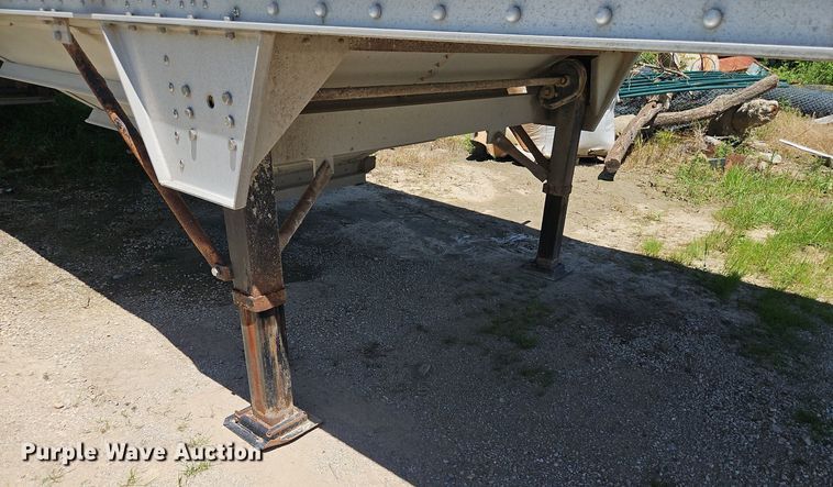 image for item DR8639 2009 Wilson DWH-500C grain trailer