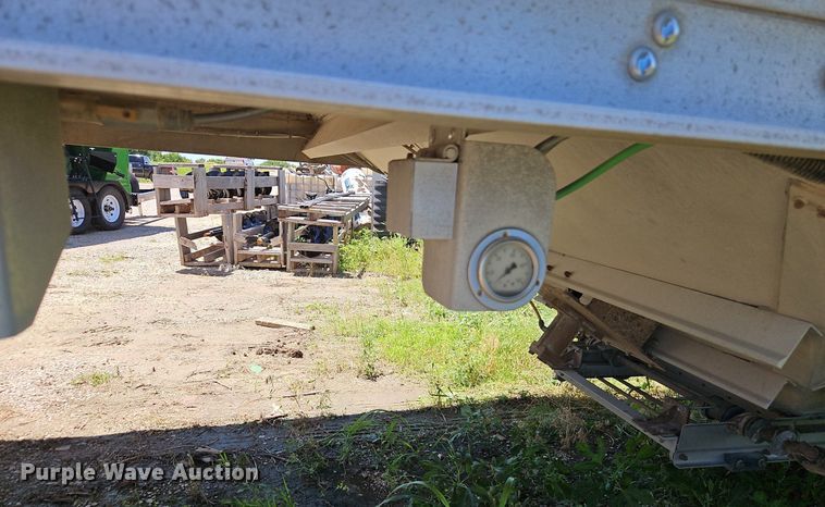 image for item DR8639 2009 Wilson DWH-500C grain trailer