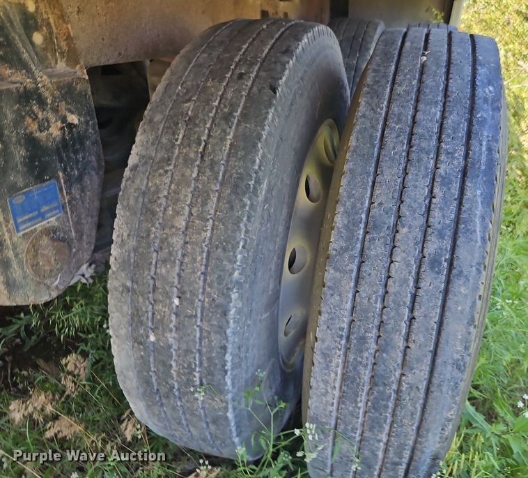 image for item DR8639 2009 Wilson DWH-500C grain trailer