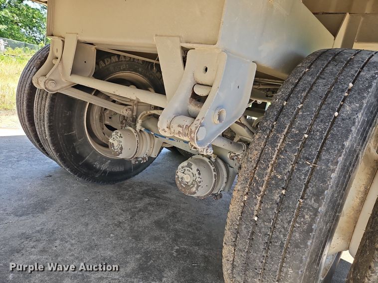 image for item DR8640 2017 Jet bottom dump trailer